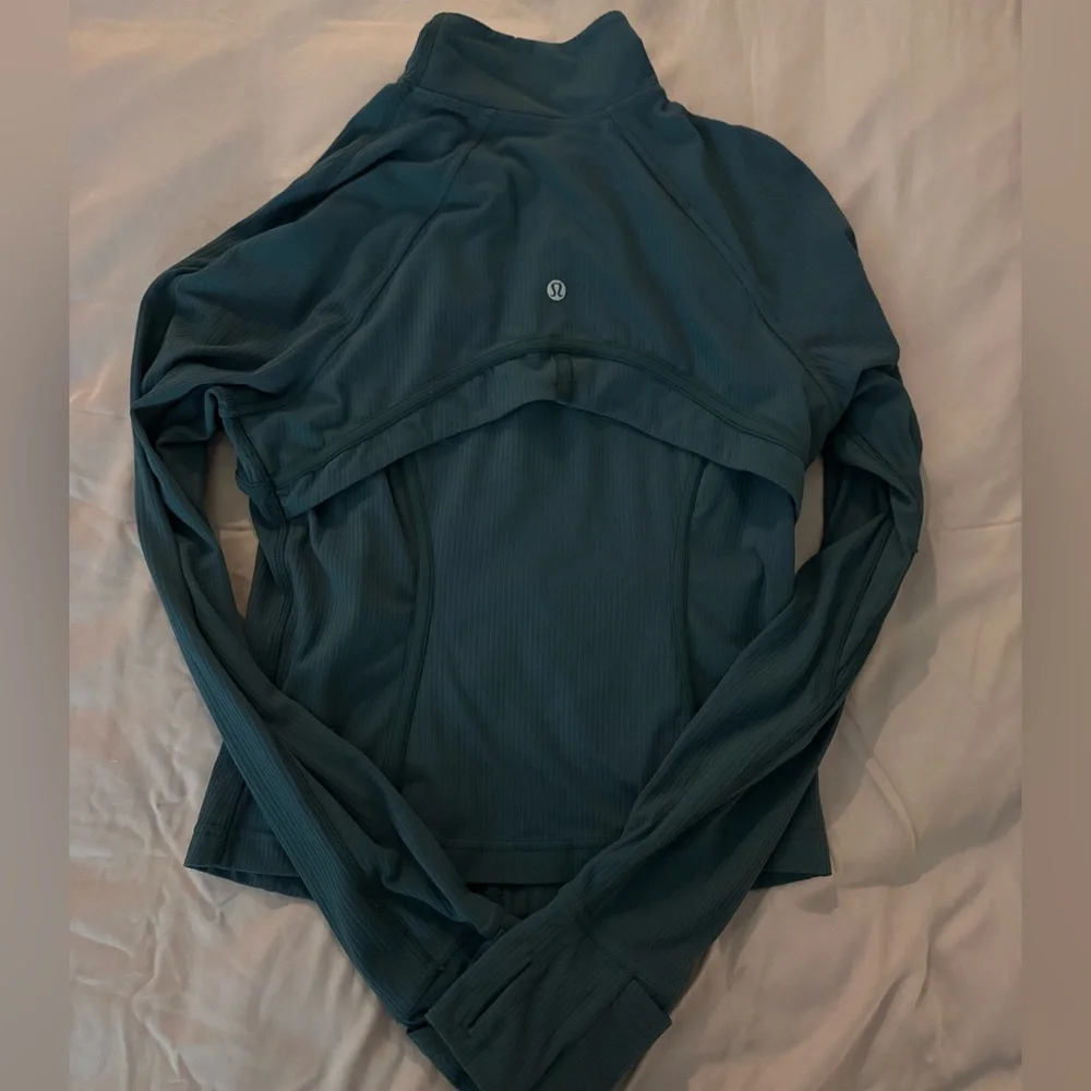 lululemon athletica Green Jacket - Picture 3 of 4
